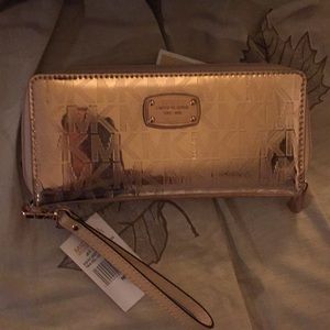 Michael Kors Jet Set Travel Continental